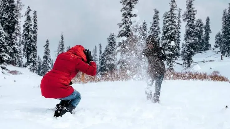 Snow skiing slopes in Auli, Uttarakhand