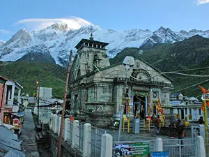 Kedarnath Temple surrounded by majestic snow peaks